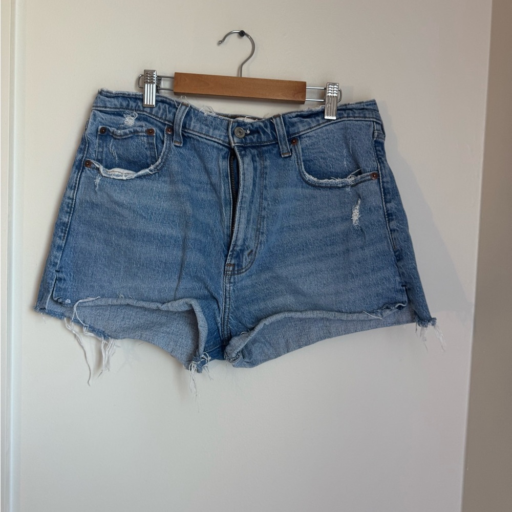 Abercrombie & Fitch Light Blue Denim Mom Shorts high rise